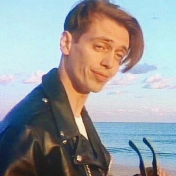 Meet your Posher, Ivy - Picture 1 of 1